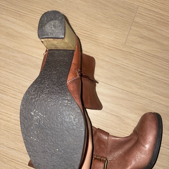 Brown boots/ ankle boots/ buckle down - Picture 4 of 4